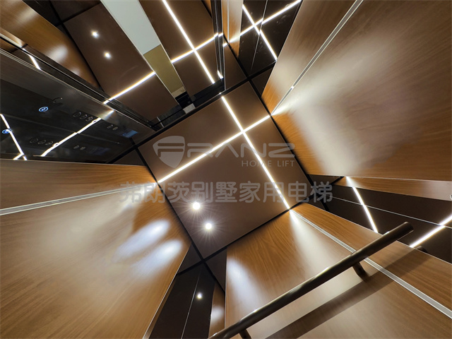 電梯展示
